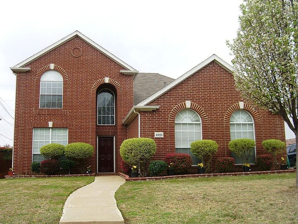 1st image of 6925 Twin Ponds Dr
