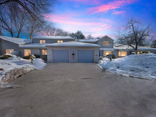 58 Walden Pond Drive, Nashua, NH 03064