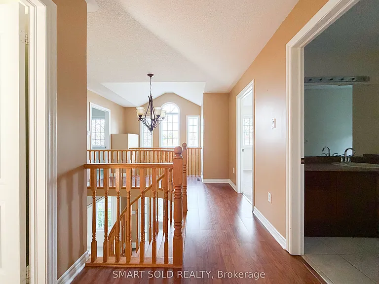 704 Foxcroft Blvd — Photo 16