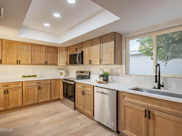 26617 S SEDONA Drive, Sun Lakes, AZ 85248