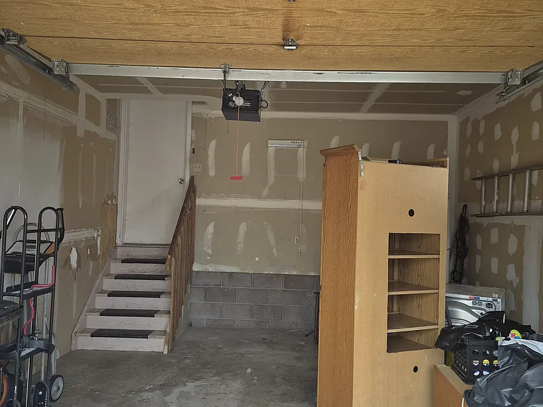 315 Thurlow Ave #B — Photo 11