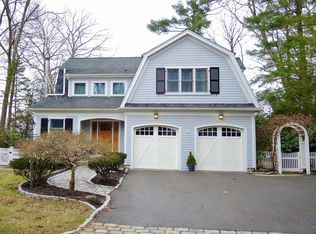 27 College Rd, Wellesley, MA 02482