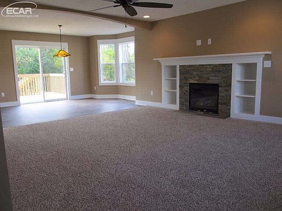 2nd image of 3 Bennington Greens Dr