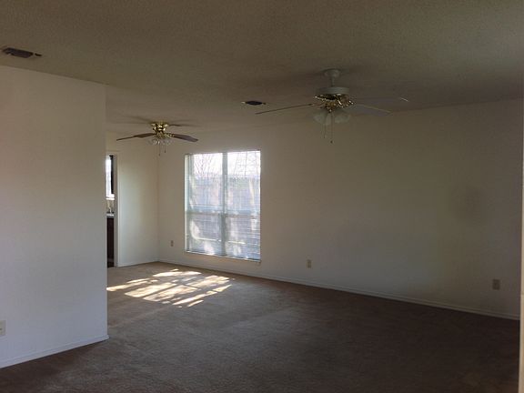 2nd image of 5718 Wilshire Dr