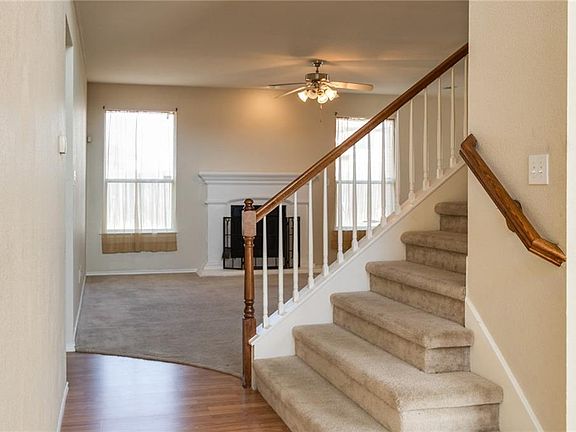 5th image of 1109 Noblewood Dr
