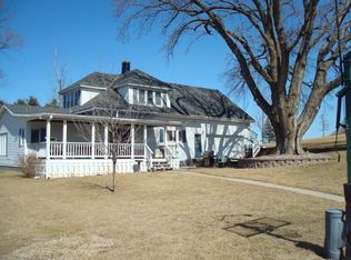13517 290th St, Treynor, IA 51575