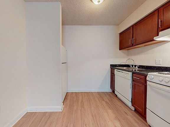 5th image of 2416 Pasadena Ave #307-2