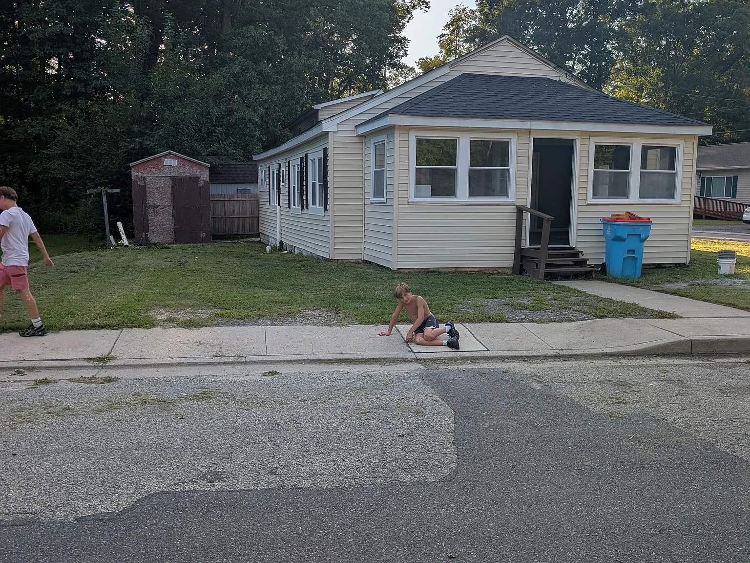 4 bed, 1290 sqft, $2,300 — Photo 3
