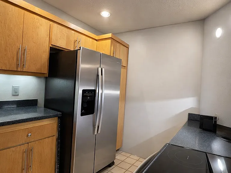 4022 Layang Layang Cir #1 — Photo 12