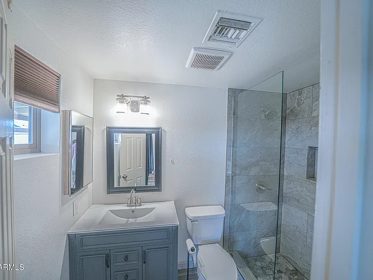 9315 E Dallas St — Photo 7