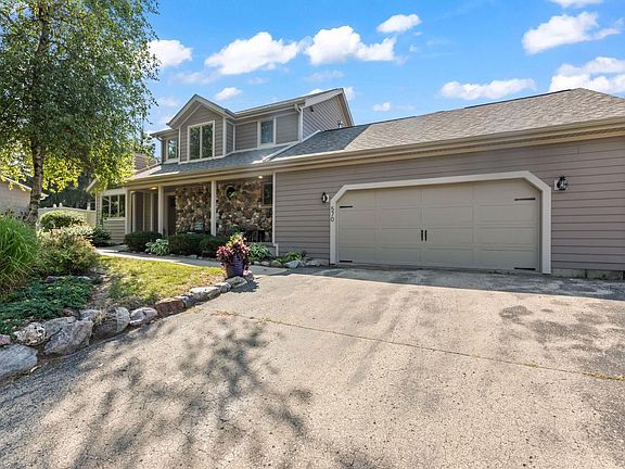 2nd image of 570 Connor COURT