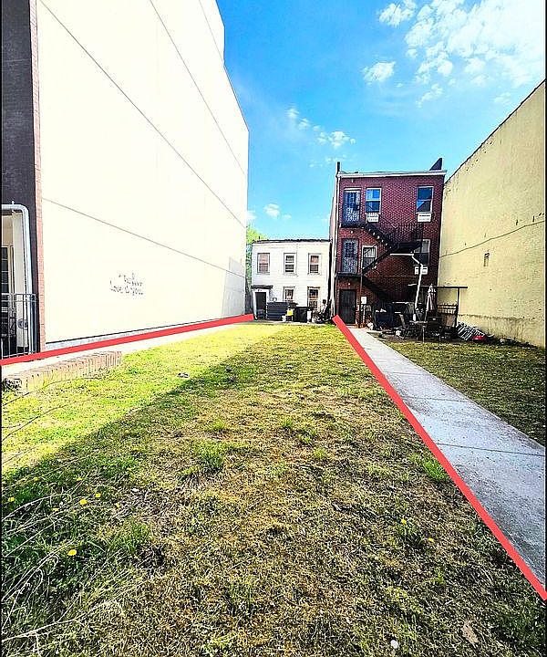 1st image of 474 Hancock St