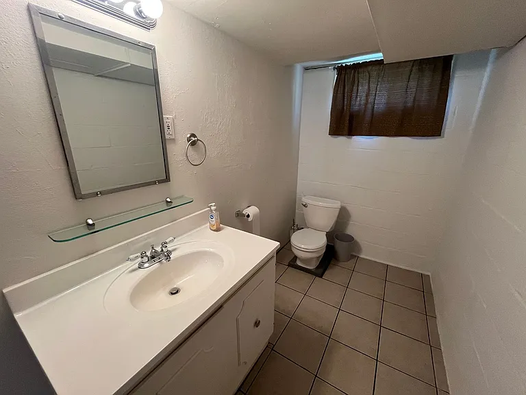 220 S Chestnut St — Photo 15