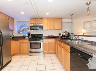 1210 W Addison St #1G, Chicago, IL 60613