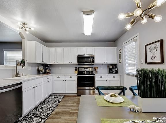 5th image of 4007 Wisteria Way