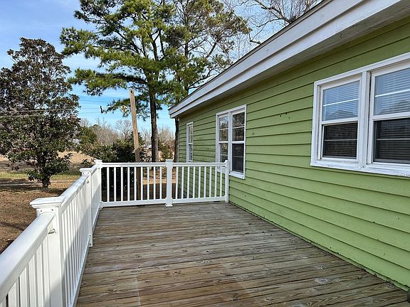 3rd image of 2213 Sloop Point Loop Rd