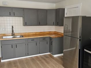 93 Highland Ave APT 2, Gardiner, ME 04345