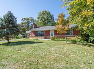 915 S Harrison Ave, Saint Louis, MO