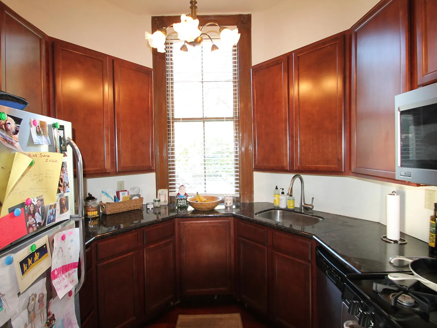 1 bed, 800 sqft, $1,450 — Photo 2