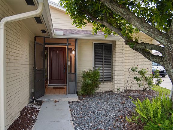 2nd image of 3 Hammond Place