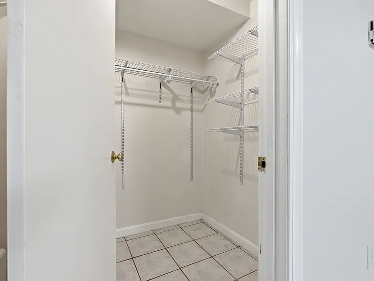 82 Blake St #B — Photo 6