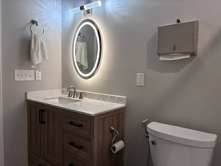8955 Winthrop Ln — Photo 11