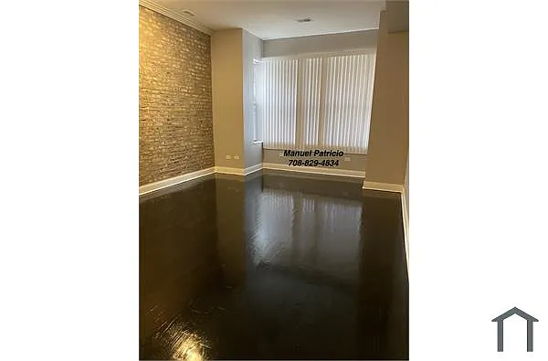 Building Photo - 4715 S Michigan Ave #1S