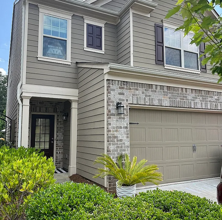 4615 Woodbine Way