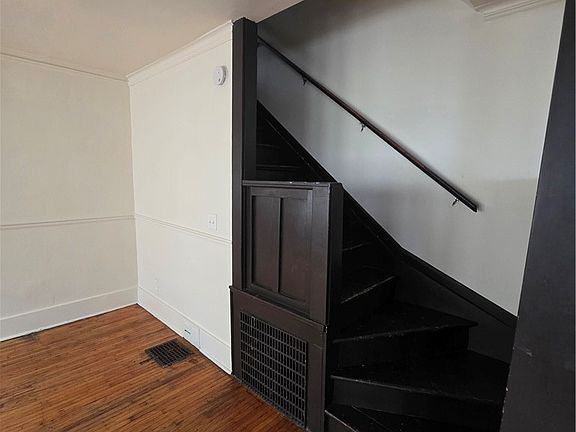 4th image of 66 Jewel St