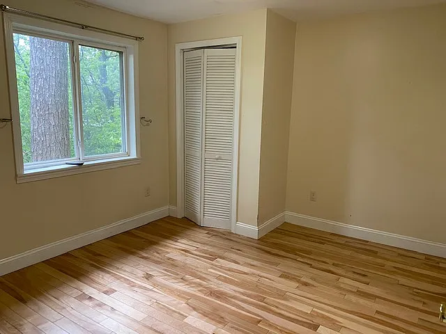 3 bed, 850 sqft, $2,750 — Photo 2