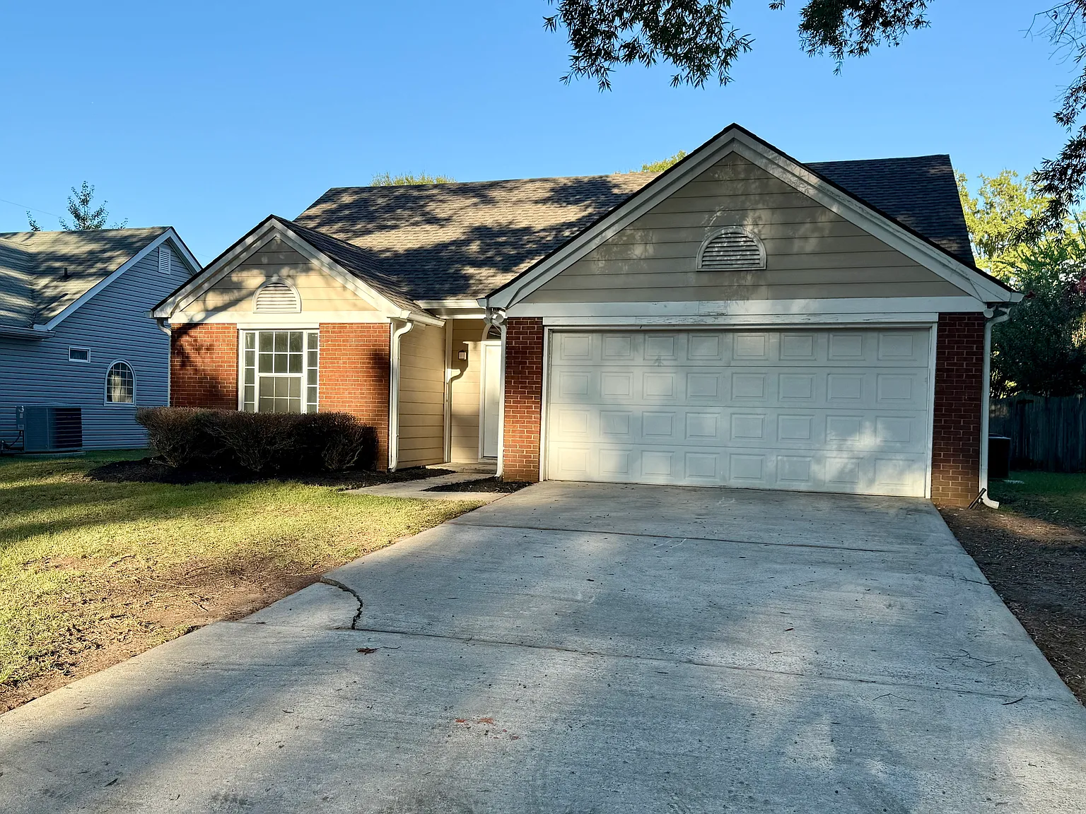 3 bed, 1248 sqft, $1,800 — Photo 1