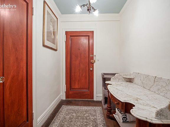 4th image of 319 E 50th St APT 3A
