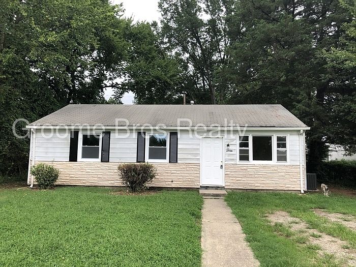 1st image of 2704 Cushing Dr