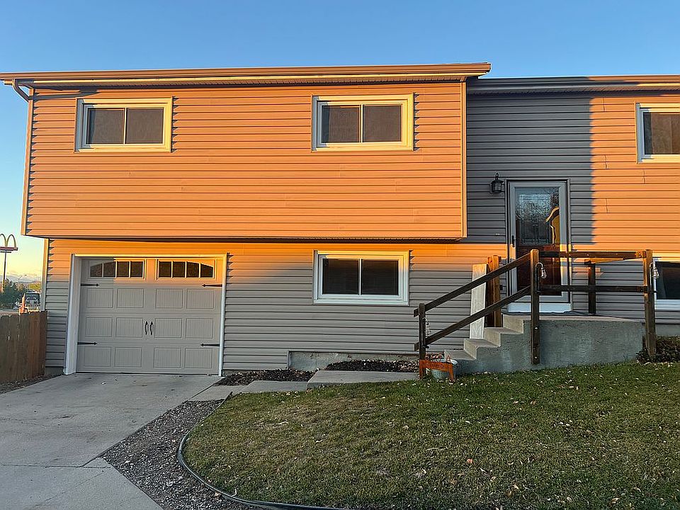 1st image of 610 N Wind River Dr APT A