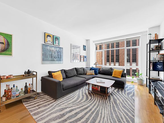 4th image of 189 Schermerhorn St APT 5H