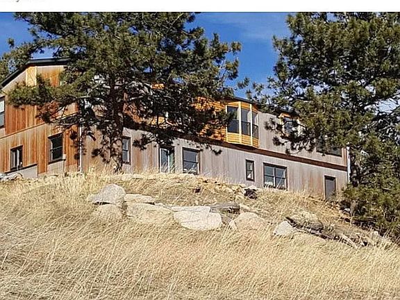 2nd image of 165 Valley Rd