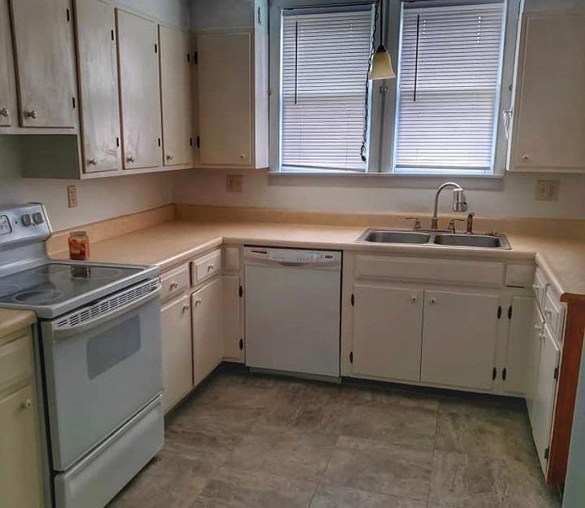 2nd image of 225 Kelso Dr