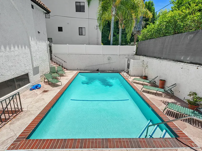 14332 Dickens St #25 — Photo 16