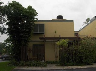 10800 N Golfview Dr, Hollywood, FL 33026