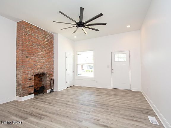 5th image of 942 Mulberry St