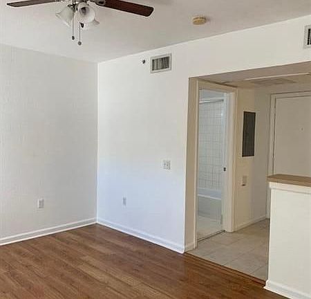 3rd image of 401 Northwood Rd #310