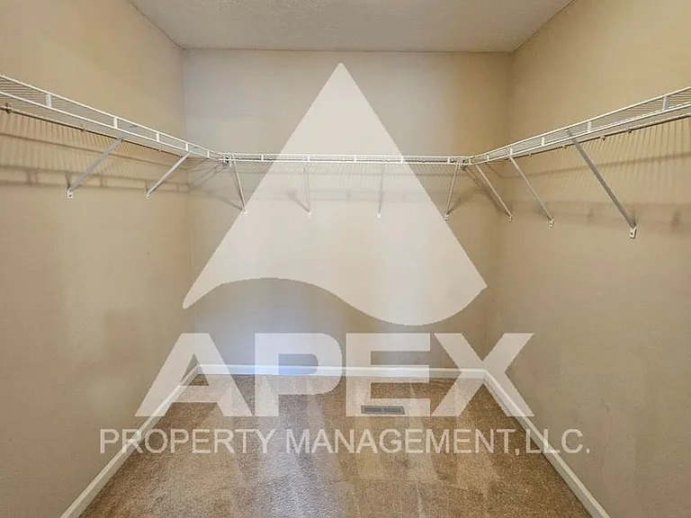 10808 Topview Ln — Photo 13
