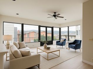 2031 Waverly Pl N APT 2, Seattle, WA 98109