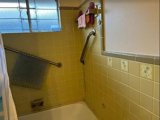 2 bed, 1.5 bath, 1050 sqft, $1,695 — Photo 4