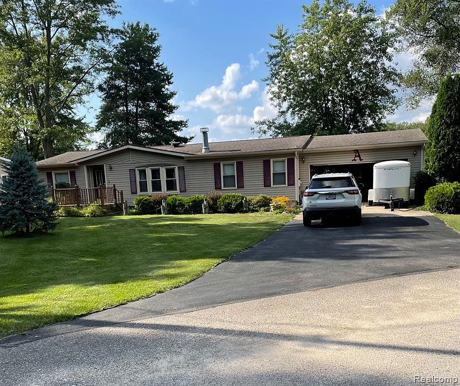 3581 E Shore Dr, Weidman, MI 48893 Zillow