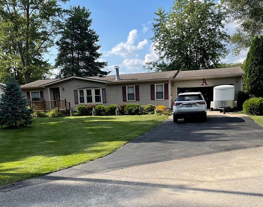 3581 E Shore Dr, Weidman, MI 48893 Zillow