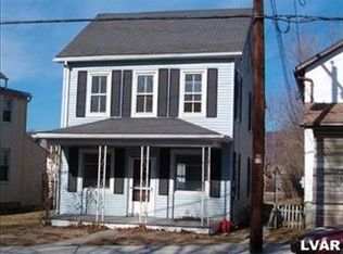 241 Main St, Walnutport, PA 18088
