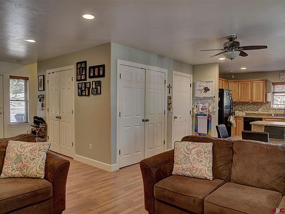 2nd image of 64 Canyon Creek Trl