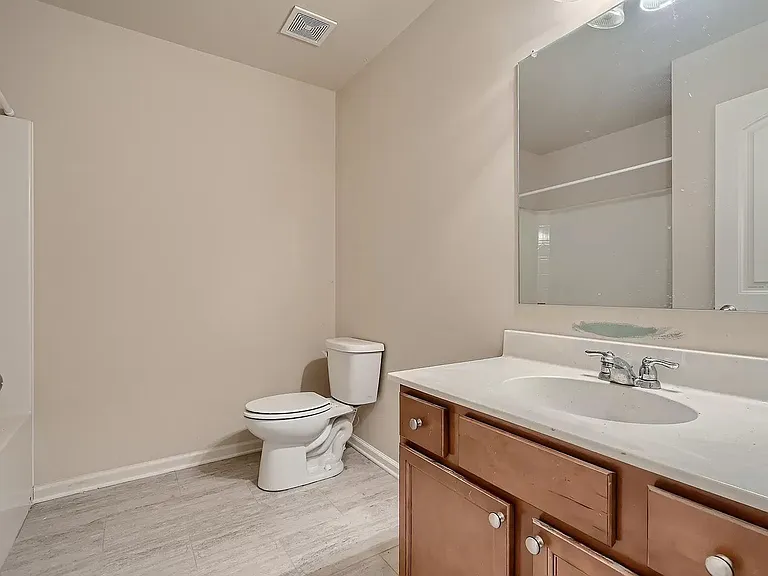 204 Madison Ave — Photo 10