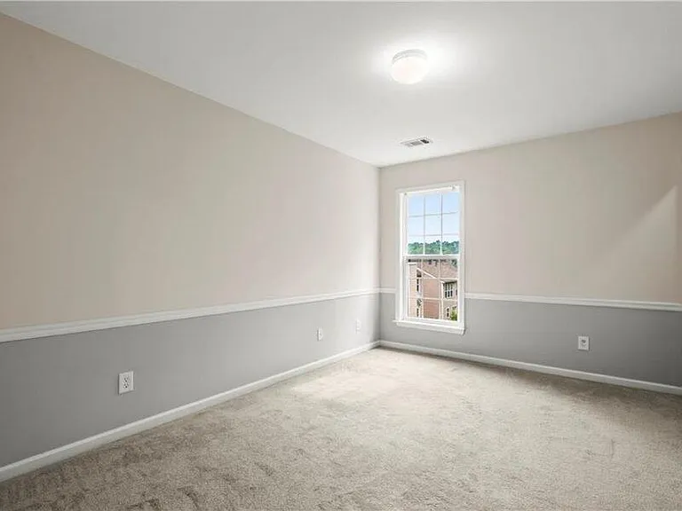 2080 Vistoria Dr — Photo 24
